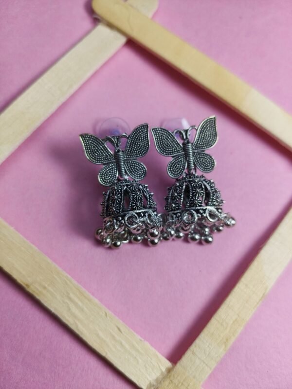 Ultimate Jewelry & Cute Essentials Hamper - Image 8