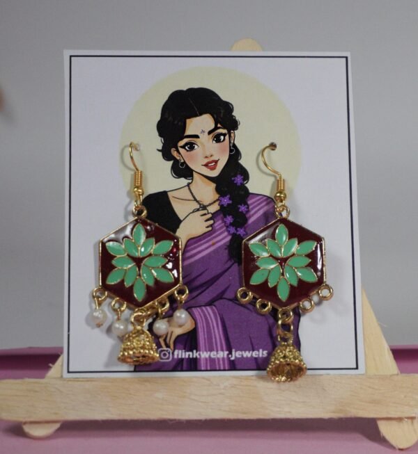 Trendy Women’s Jewelry Hamper - Image 3