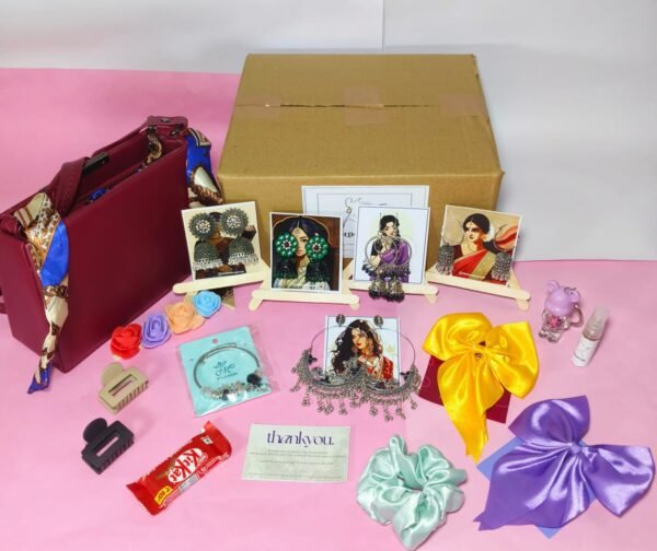 Grand Jewelry & Accessories Hamper – Elegant & Ready-to-Gift